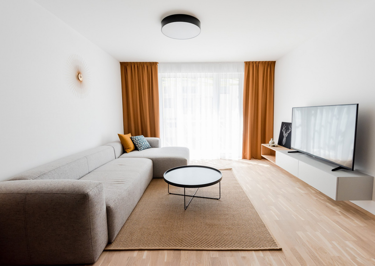 Interiér vzorového bytu Kolísky s tapetami a textilmi od Horus Trade