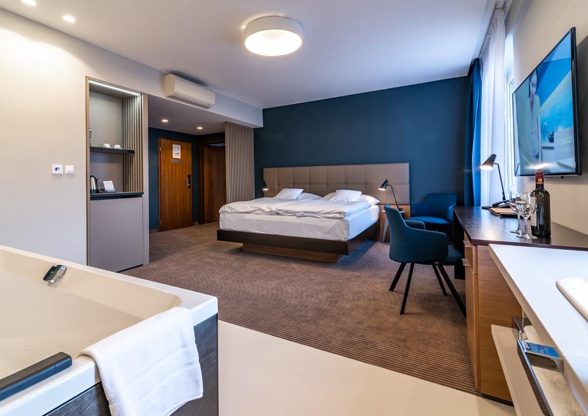 Hotel Karpatia Humenné – vinylové tapety Arte, realizácia od Horus Trade