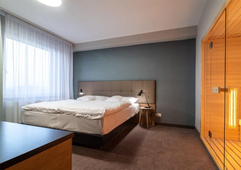 Hotel Karpatia Humenné – vinylové tapety Arte, realizácia od Horus Trade