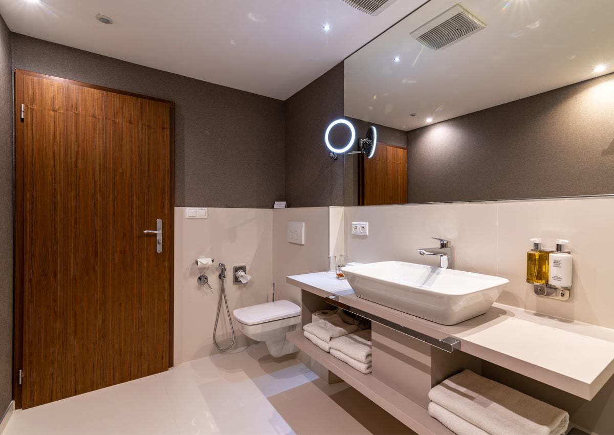 Hotel Karpatia Humenné – vinylové tapety Arte, realizácia od Horus Trade