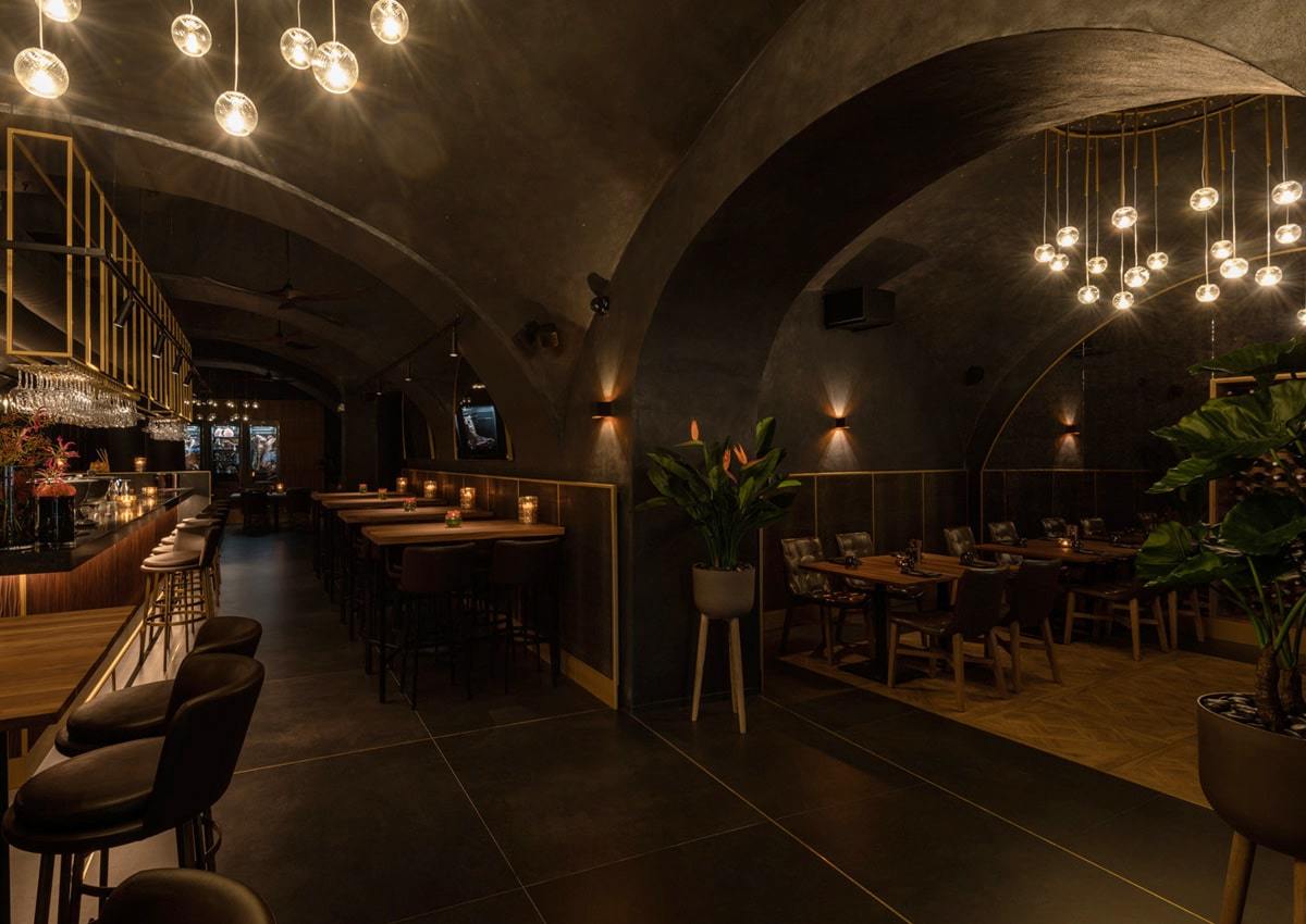 RIO Restaurant & Bar Bratislava – tapety Casamance, realizácia Horus Trade