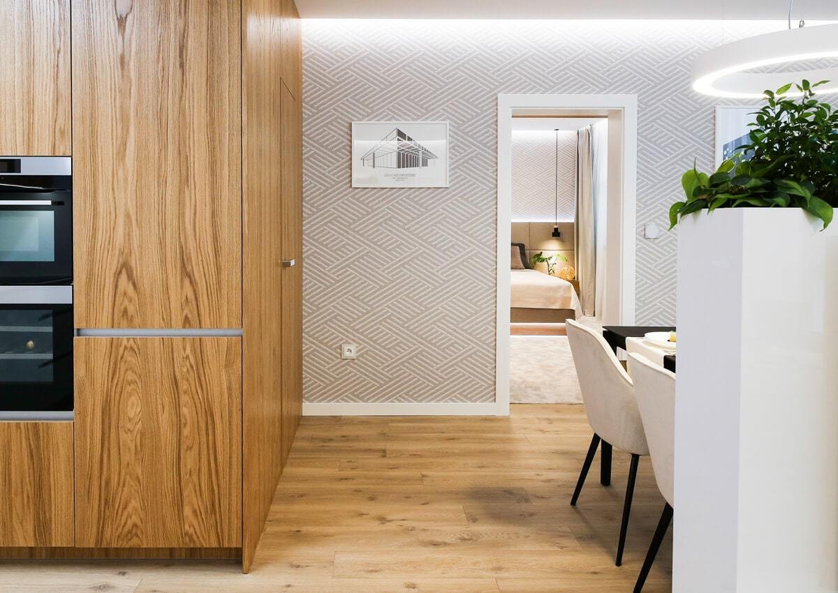 Byt v Ružinove Bratislava – tapeta Figura Arte a textil Camengo | Horus Trade