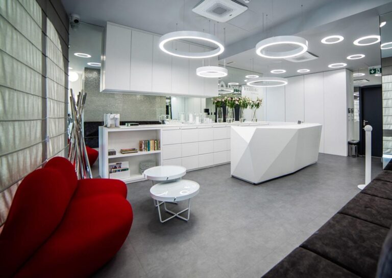 Ambulancia Skypark Bratislava – tapety a textil Vescom, realizácia Horus Trade