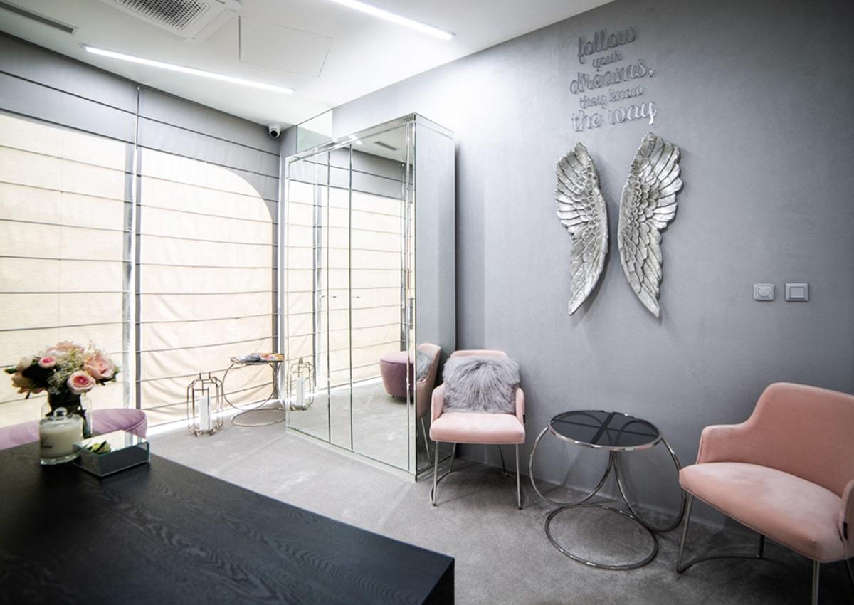 Ambulancia Skypark Bratislava – tapety a textil Vescom, realizácia Horus Trade