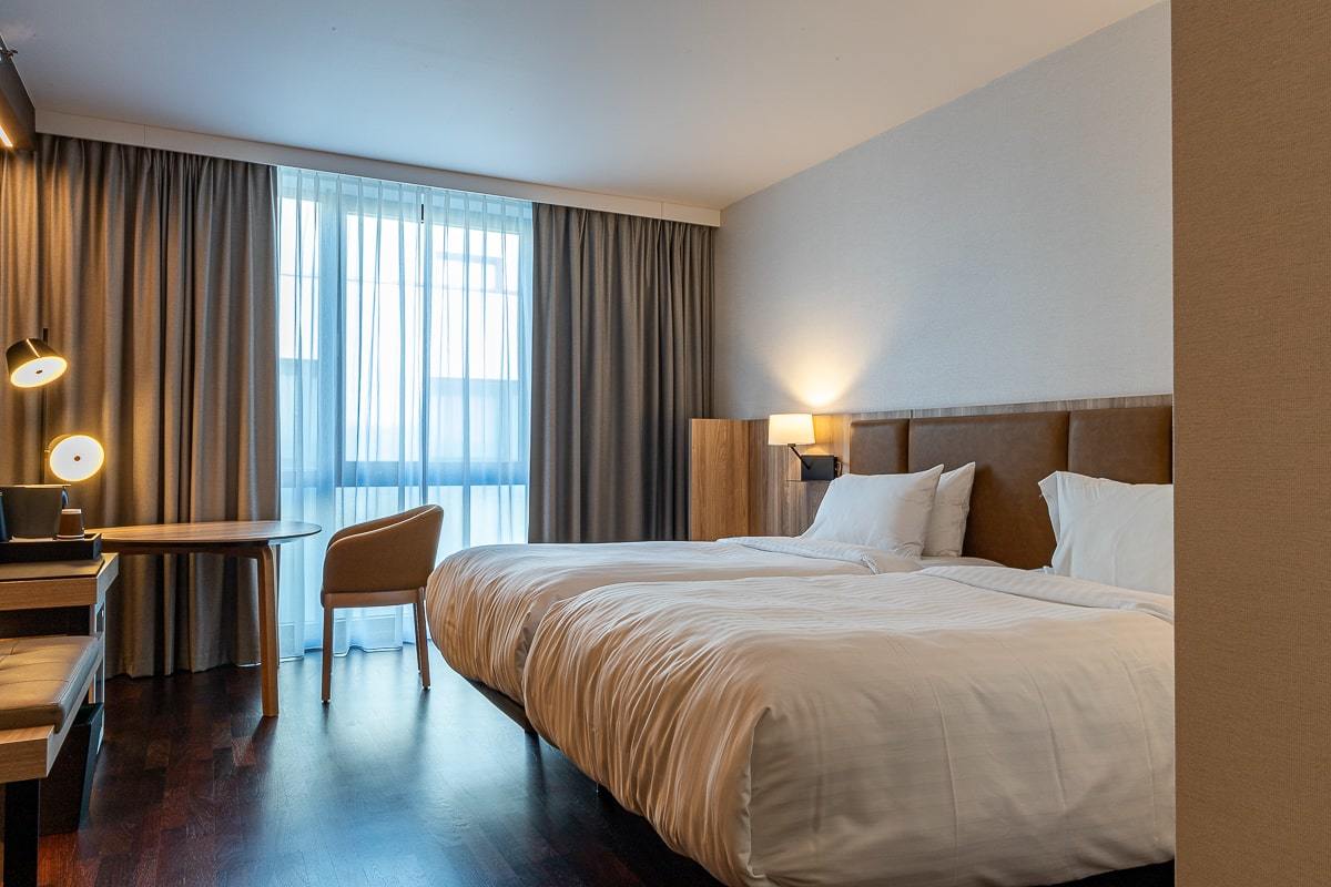 AC Hotel by Marriott Bratislava – projektové tapety Arte a Vescom | Horus Trade