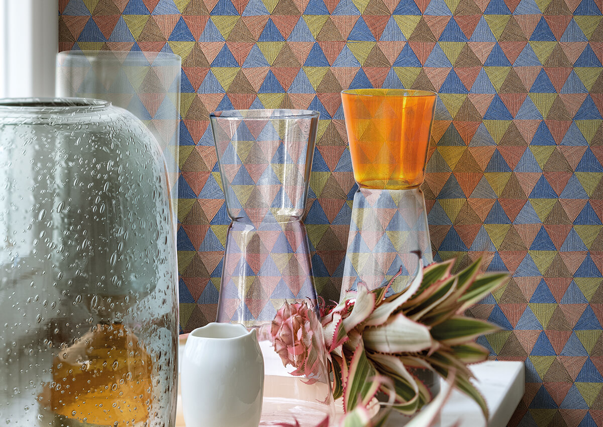 Detail textúry vinylovej tapety Jaipur so silným farebným akcentom