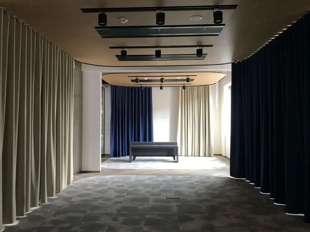 -62739e1ed360bc6a621e361c